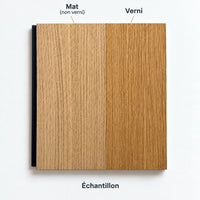 Échantillon de placage bois Chêne naturel : verni à droite, mat non verni à gauche