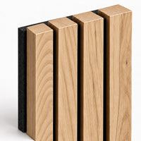 Panneau acoustique mural compact en chêne naturel – détail des tasseaux et du feutre arrière noir