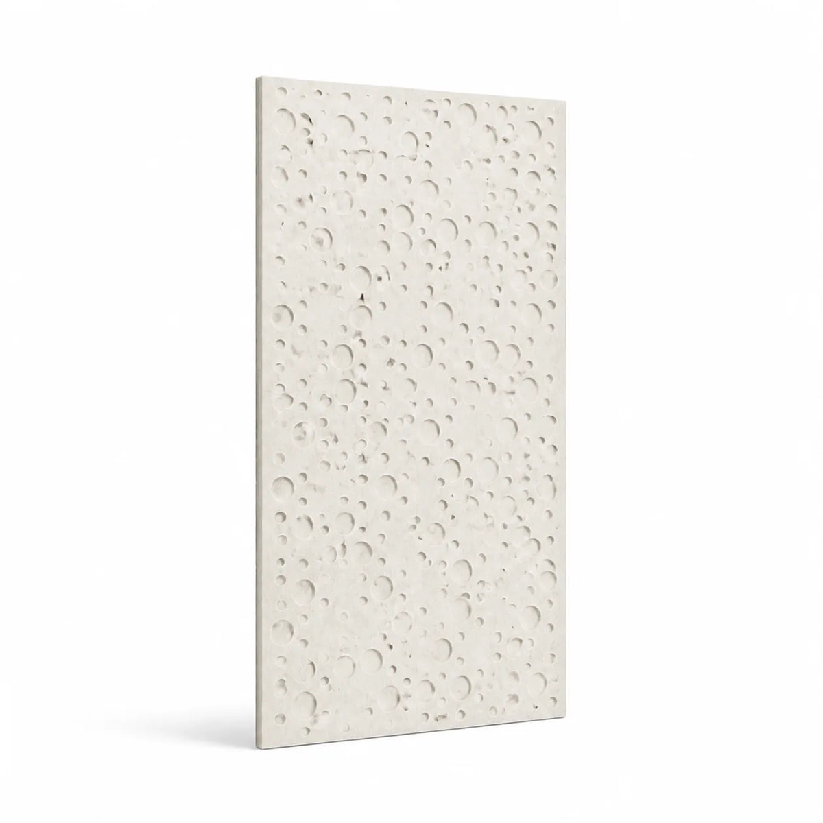 Texture et matière du panneau mural en feutre pet – motif pois couleur Écru